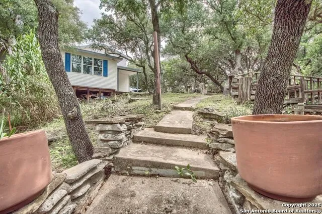 1108 Pebble Beach Dr NW Lakehills, TX 78063